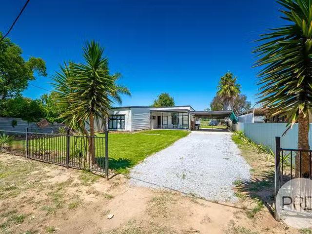 3917 Sturt Highway, Gumly Gumly, NSW 2652