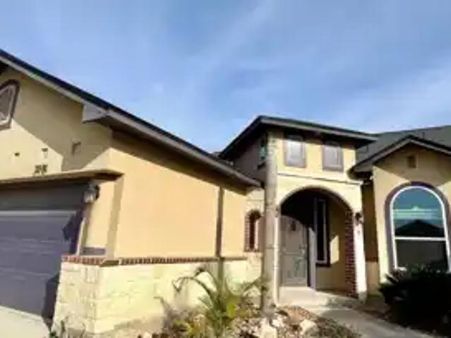 3918 Bogie Way, 3 beds, 2 full baths
