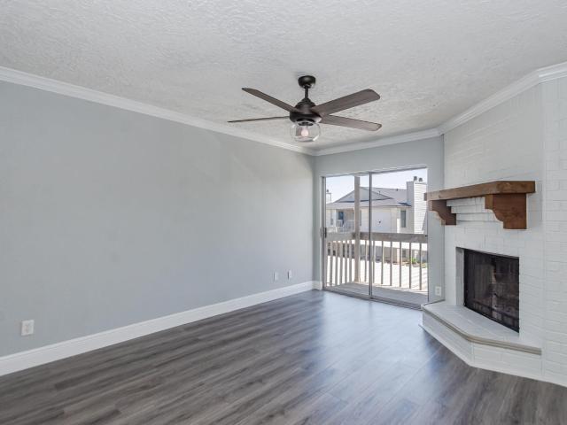 3919 Fairmont Parkway 238