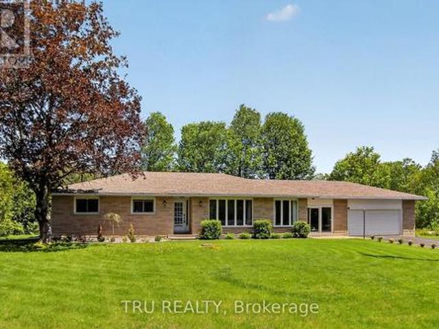 3910 Highland Road, Mcnab/Braeside, ON, K0A 3L0 house for sale | Listing ID X13672 | Royal LePage