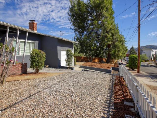 3910 Sunset Avenue