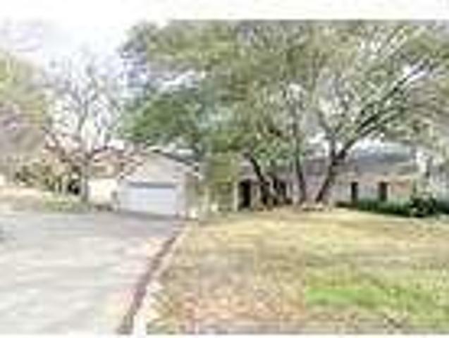 3911 Crescent Drive De Cordova Texas 76049