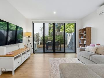 Woden, Weston Creek, Yass Valley, Victoria
