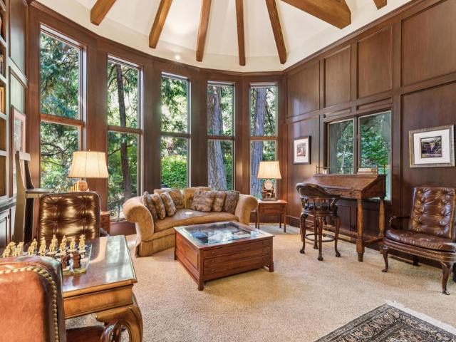 391 Cedar Ridge Drive