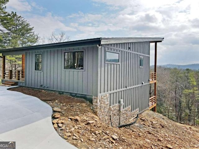 391 Crabapple Lane