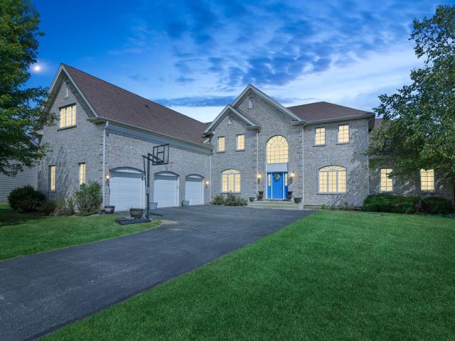 391 Lake Run Lane, North Aurora, US, IL