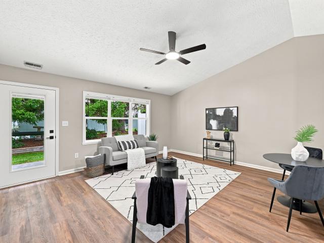 3924 Gray Pond Court