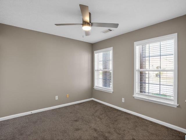 3925 Claiborne Circle