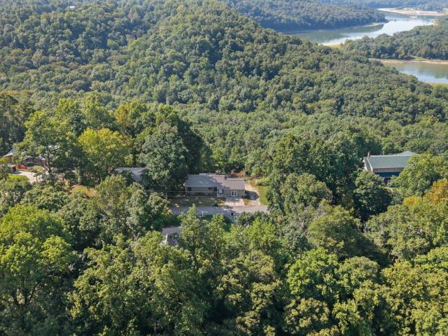 3925 Hickory Hill Drive