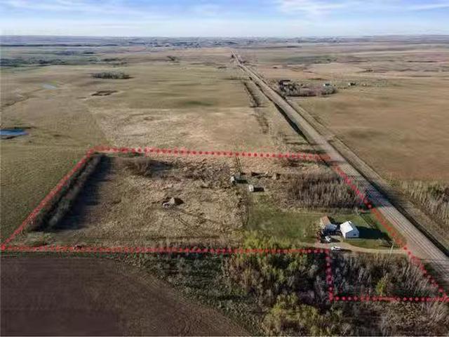 39218 Highway 36, Rural Paintearth No. 18, County Of, AB, T0C.