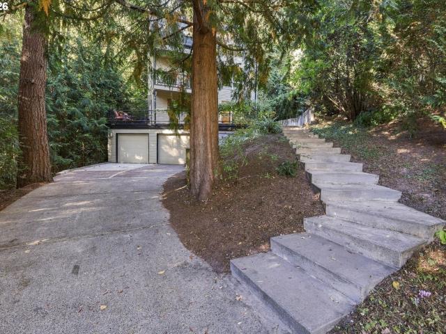 3921 sw sweetbriar dr