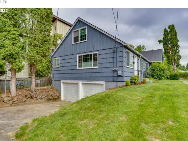 3921 se boise st