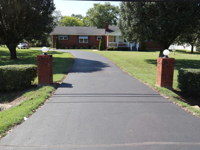 3922 Hunters Point Pike