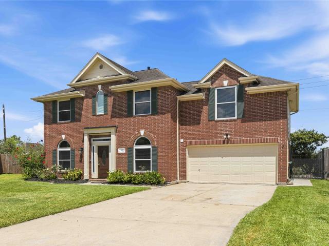 3923 Oak Wood Drive N