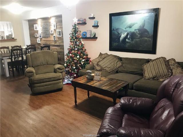 3923 Old Oaks Drive 16