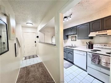 3923 Old Oaks Drive 5