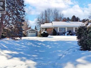 392 Fourth Line, Oakville, ON, L6L 5A4 house for sale | Listing ID W13494 | Royal LePage
