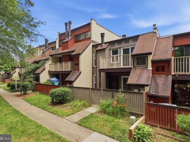 3934 El Camino Place # 20