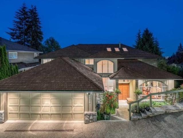 3938 Braemar Place, North Vancouver, BC, V7N 4M8 house for sale | Listing ID R3105 | Royal LePage