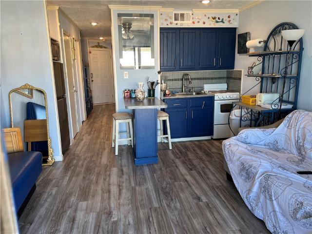 3938 Surfside Boulevard 1313