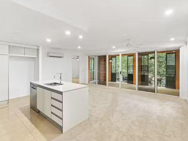 39/3030 The Boulevard, Carrara, QLD 4211