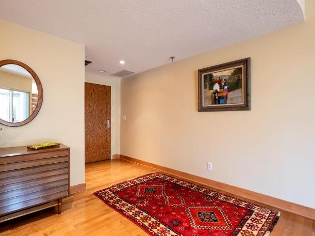 3930 Grand Avenue 306