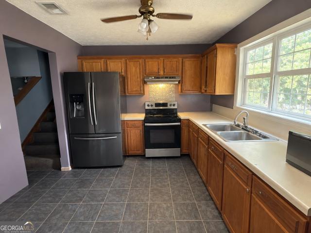 3931 Landgraf Cove
