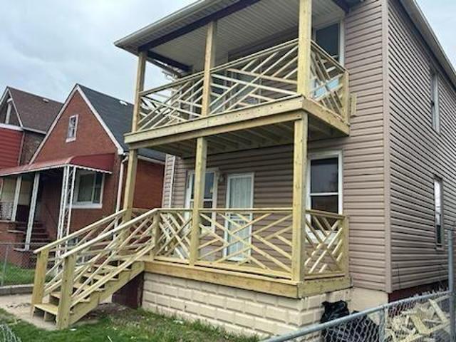 3932 Pulaski Street