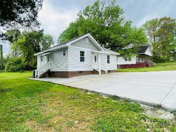 393 Cherry Street