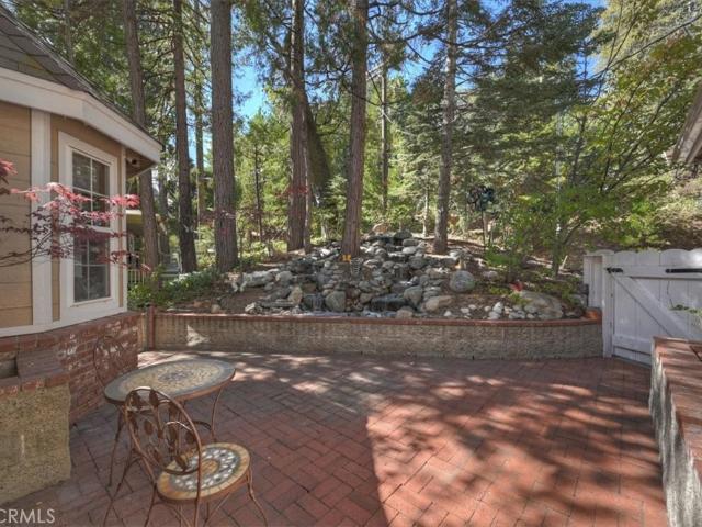 393 Brentwood