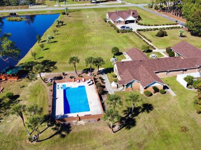 393 Douglas Highway