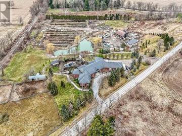 House for sale in Brant - Patio, Deck, Parking