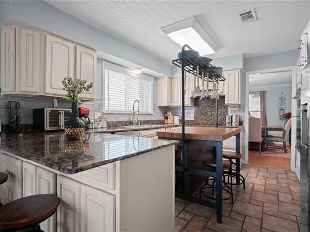 393 Moonraker Dr, Slidell, LA 70458 | MLS #2553