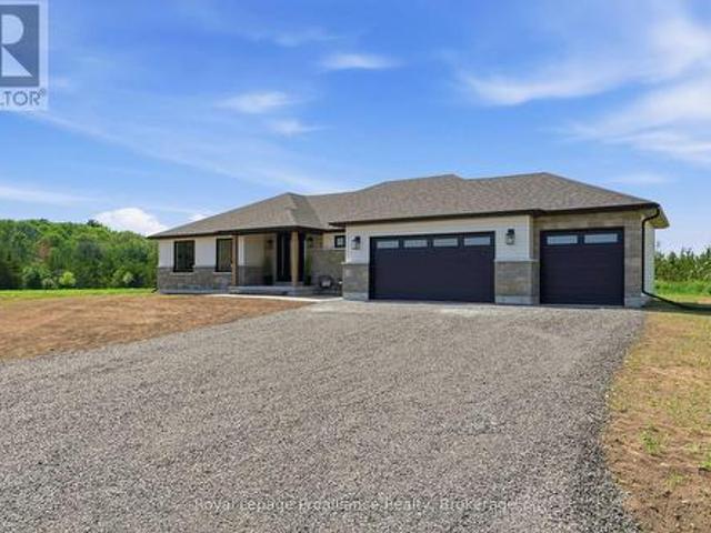 393 Michael'S Way, Prince Edward County Ameliasburg Ward, ON, K0K 1L0 house for sale | Listing ID X13594 | Royal LePage