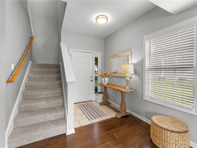 393 W ACORN Street