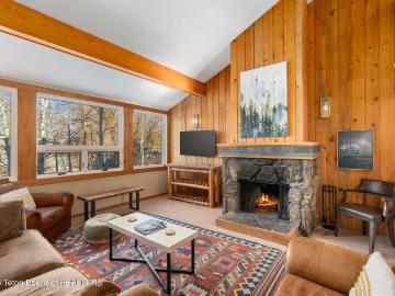 3945 S Lake Creek Dr, Unit C4, Wilson, WY 83014 | MLS #26 212