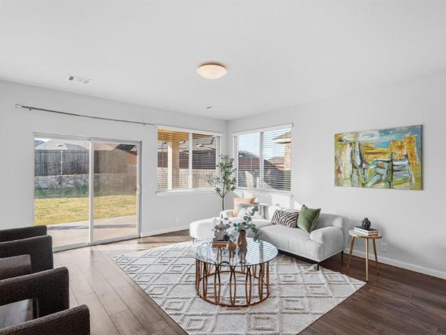 3949 Bellingham Lane