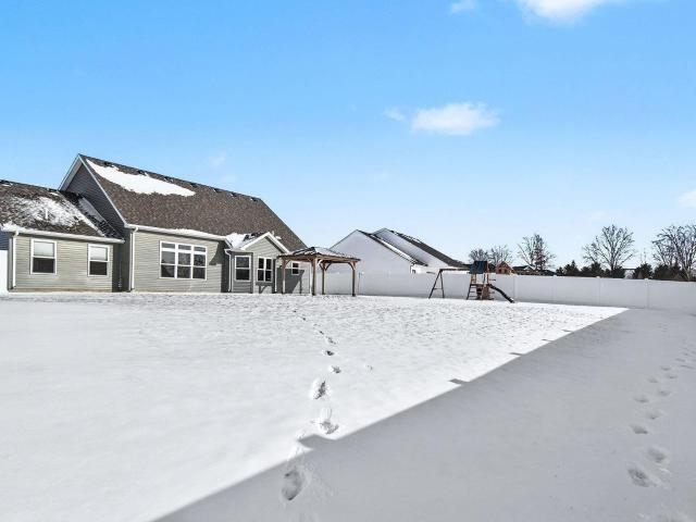 3940 E Kings Pass
