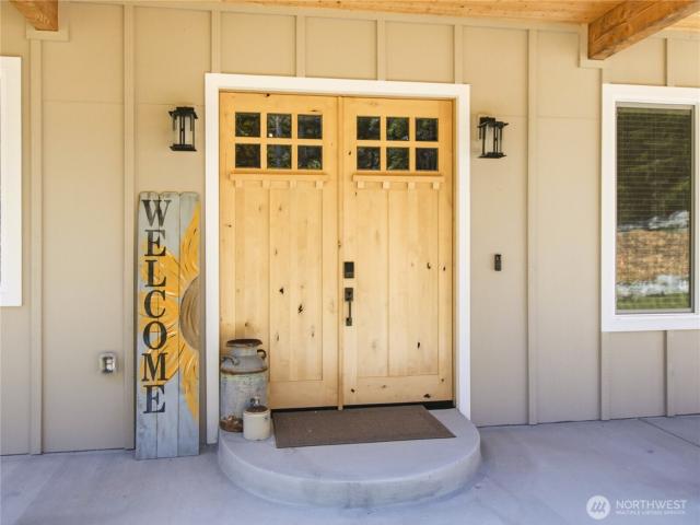 39456 Mountain Park Drive E