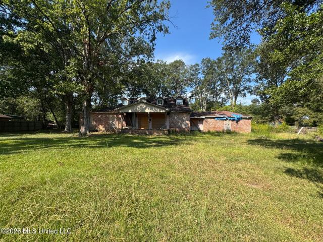 3943 Meadowlane Drive