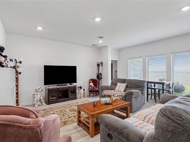 3943 Hook Island Lane