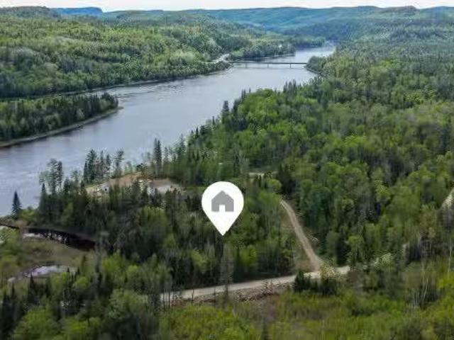 394 Ch. Des Bêtes Puantes, Lac Normand, QC, G0X 2C0 vacant l.
