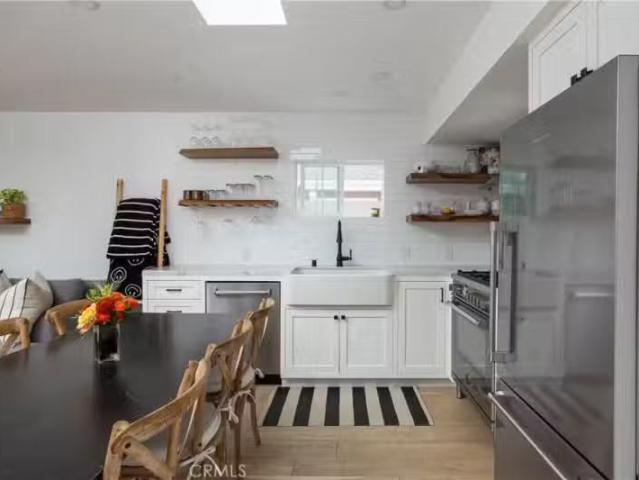 394 E 20TH ST, COSTA MESA, CA 92627