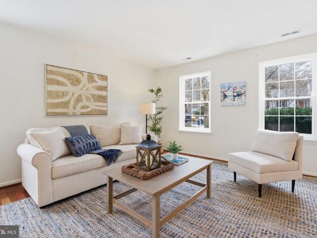 394 Kings College Drive