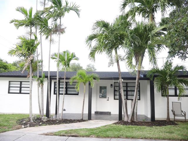 3955 SW 69th Ave, Miami, FL 33155 | MLS #A11844