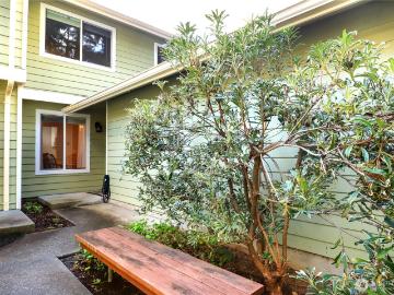 3957 NW Fairway Ln, Bremerton, WA 98312 | MLS #2509