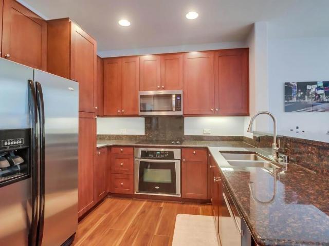 3957 30th St 415