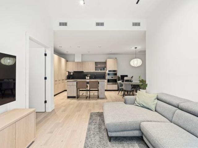 3958 Dumfries Street, Vancouver, BC, V5N 0J1 townhouse for sale | Listing ID R3165 | Royal LePage