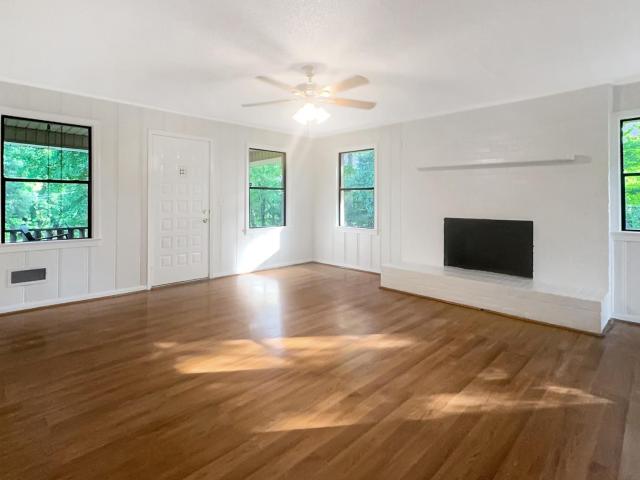 3950 Skyland Boulevard E