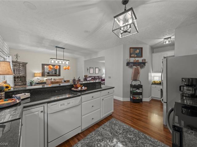 3953 Hilltop Drive